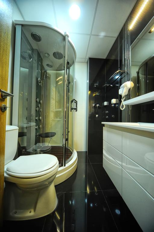Garni Uni Elita Lux Hotel Ni Szoba fotó