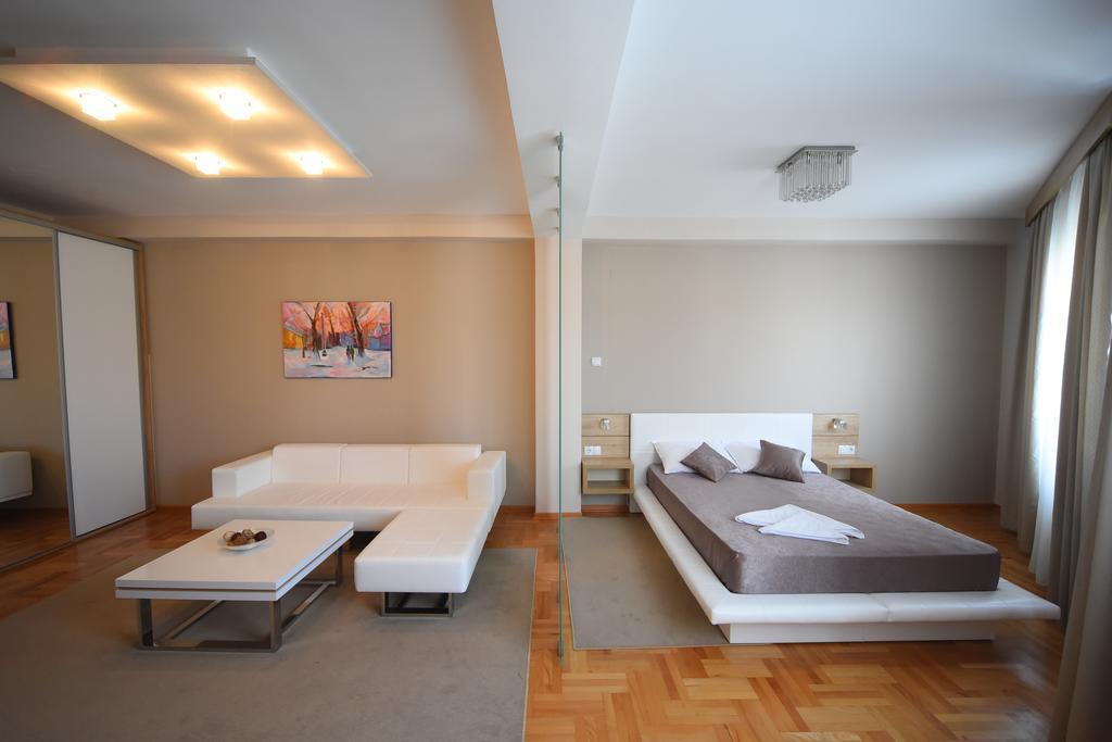 Garni Uni Elita Lux Hotel Ni Kültér fotó