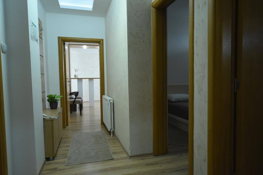 Garni Uni Elita Lux Hotel Ni Kültér fotó