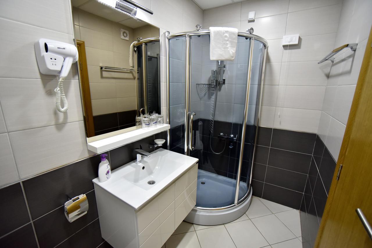 Garni Uni Elita Lux Hotel Ni Kültér fotó